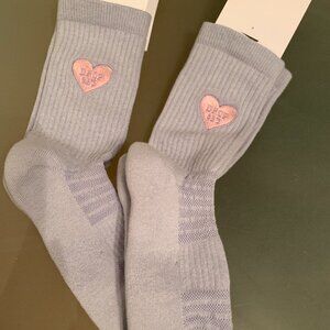BNWT LOT OF 2 GYMSHARK SOCKS LIMITED EDITION LUXURY EMBROIDED SOCKS SZ SMALL